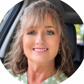 Jane R., CreditXOXO customer